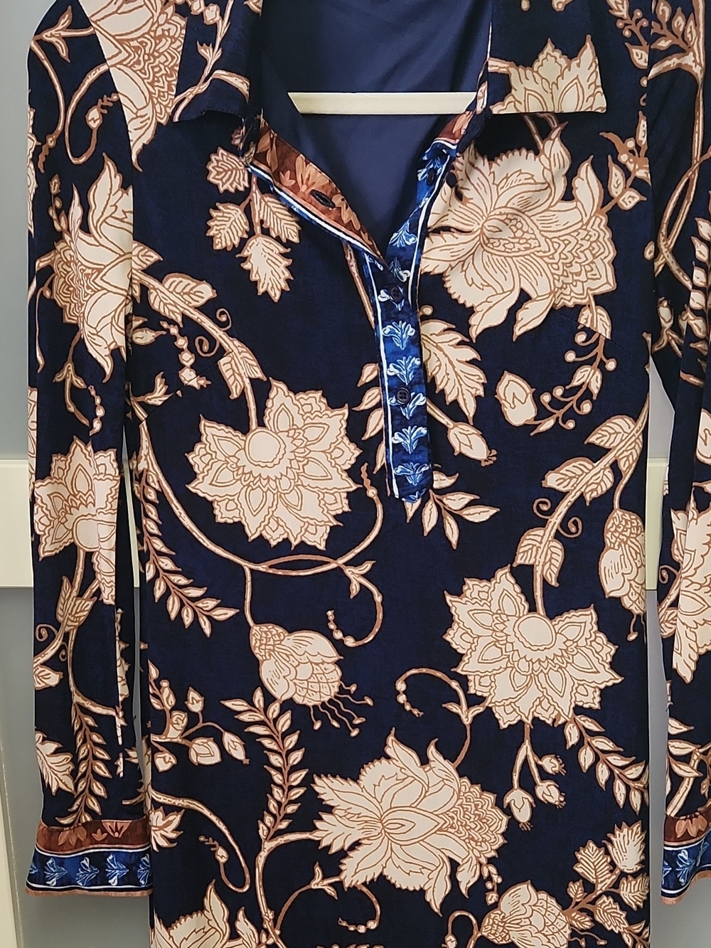 julia jordan Navy Long-Sleeve Dress with Cream Floral Print
